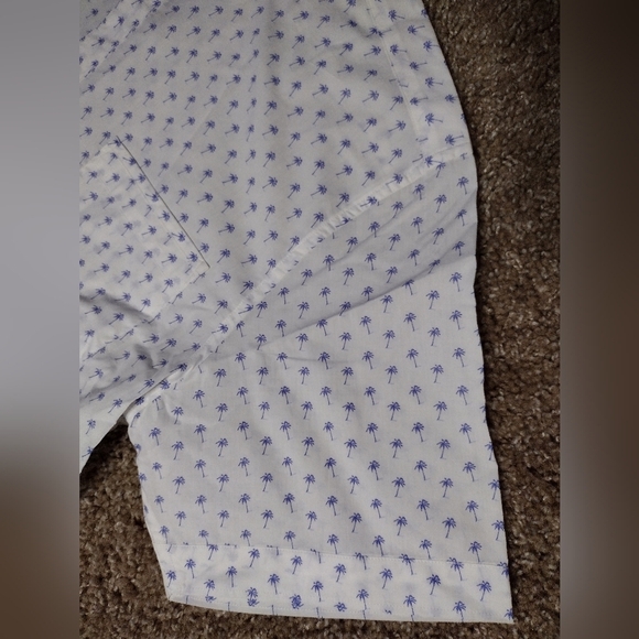 Good Man Brand White and Blue Short Sleeve Palm Tree Button Down Shirt - Picture 5 of 9